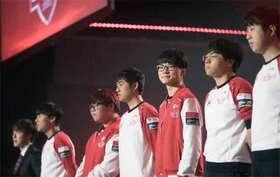 亚历山大位 亚历山大位